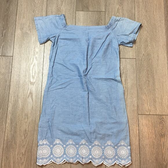 Maison Jules Light Denim flower Dress Size Medium - Picture 2 of 9